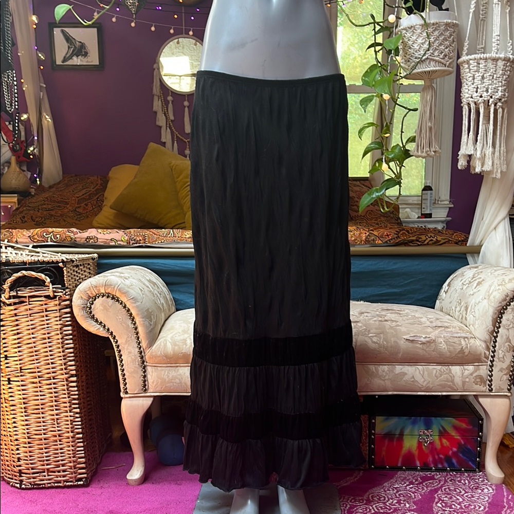 Vintage Witchy Goth velvet detail tiered maxi skirt